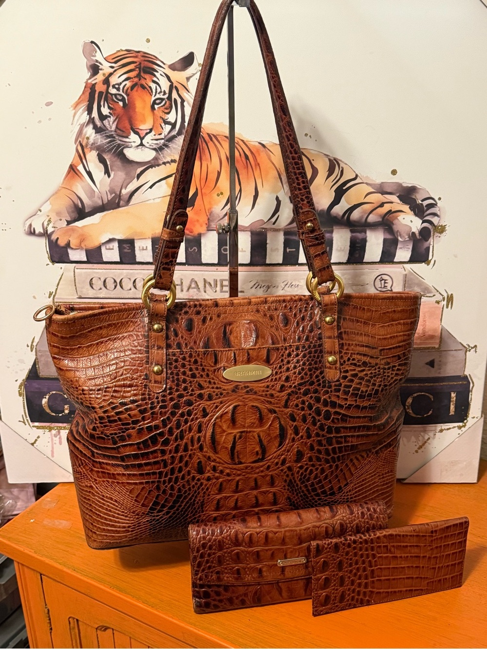 Brahmin Melbourne Walnut Croc Embossed Tote/Wallet Set